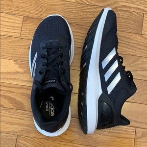 Black cloud foam adidas runners